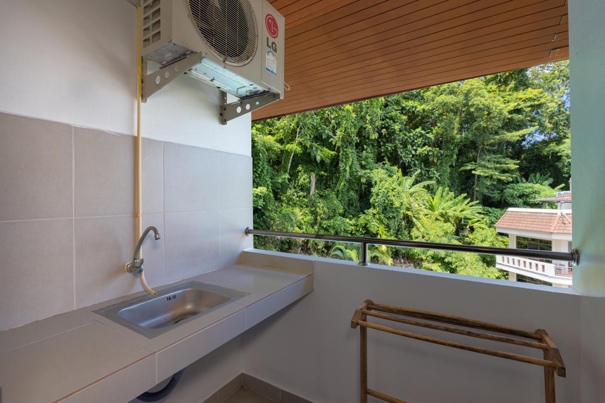 Grand View Hotel Patong Екстериор снимка